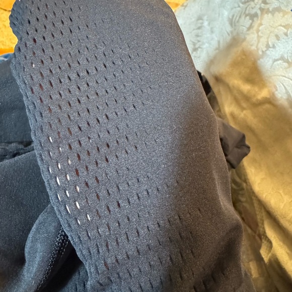 Women’s Lululemon’s size 6 black reveal leggings new - Picture 5 of 5